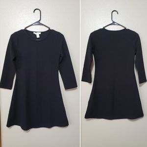 Solid Black Ribbed 3/4 Sleeve Dress